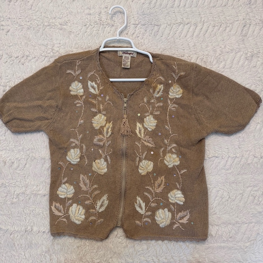 Vintage medium 80’s Worthington Floral Embroidered Zip-Up Sweater Beige Tan